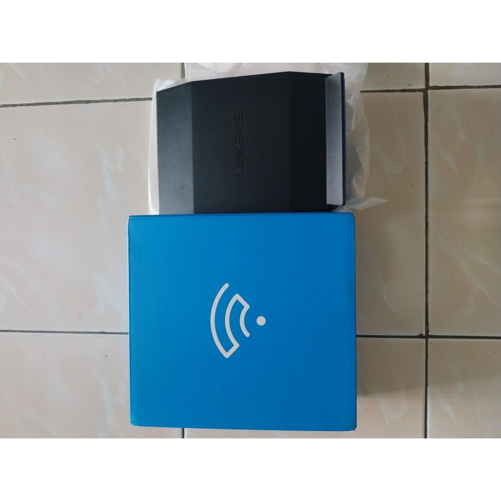 Linksys E7350 Dual-Band AX1800 WIFI 6