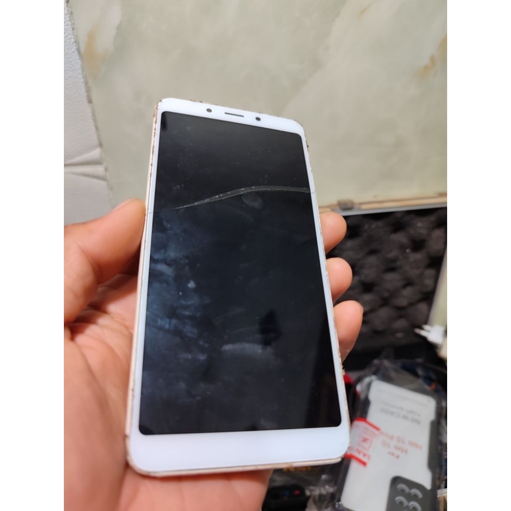 Redmi 6A Rusak Matot LCD Retak Nyala