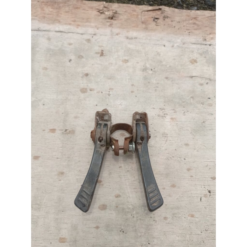shifter sepeda balap jadul plastik di stem second