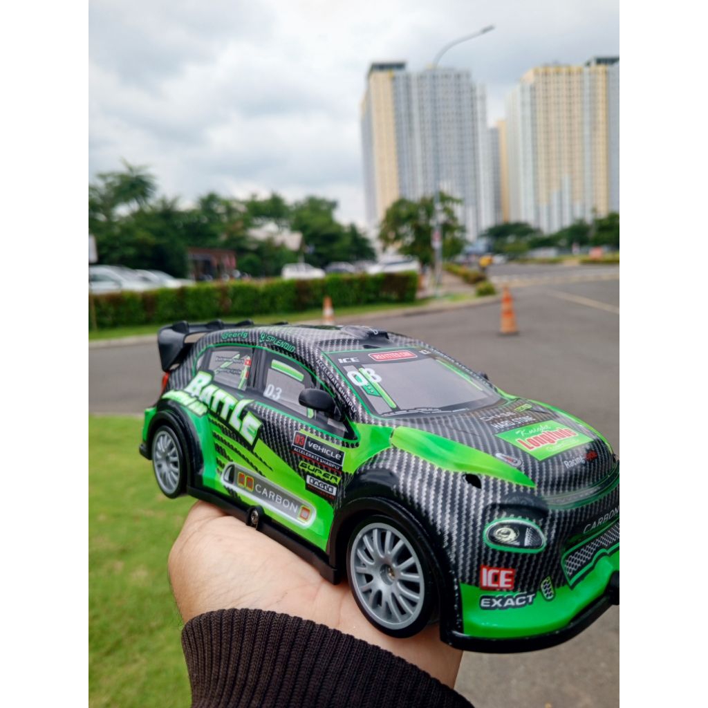 Mainan Mobil Remot Control Rc sedan drift Racing 4WD