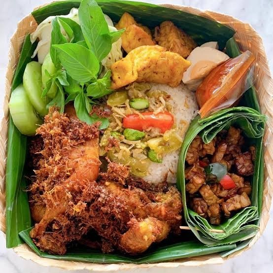 Paket Besek Nasi Liwet Lengkap Termurah