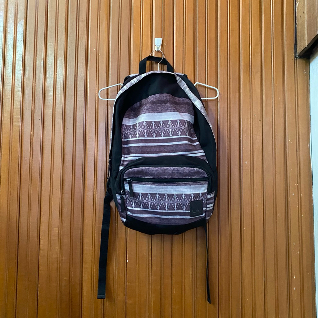 Tas Ransel Insight Hitam Preloved