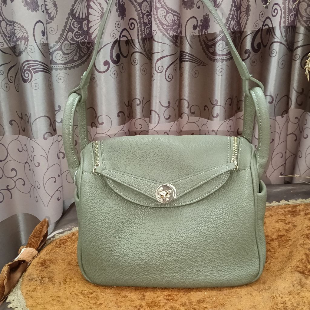 Tas model Lindi sage green shoulder bag