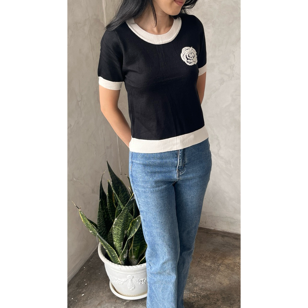 VIER- JANE TOP / Knit Top /Atasan wanita murah/ Knit top wanita/ Atasan wanita hitam putih