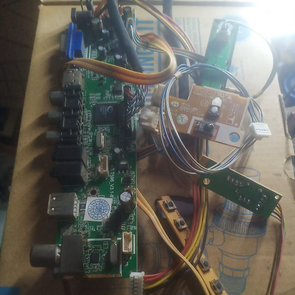 Universal mainboard LED tv