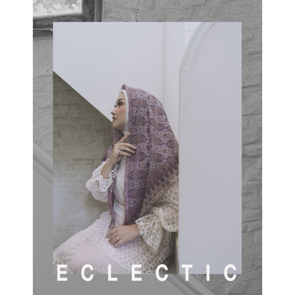 preloved Dian Pelangi Studio Hijab print