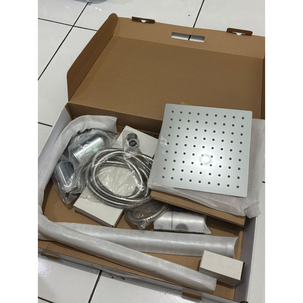 Shower Tiang Shower Set / Rainfall Shower Set Stainless Chrome