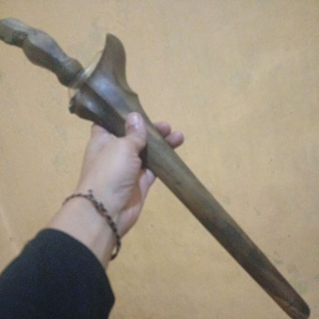 Keris lurus sepuh kuno pulanggeni tilam upih fullset warangka alusan