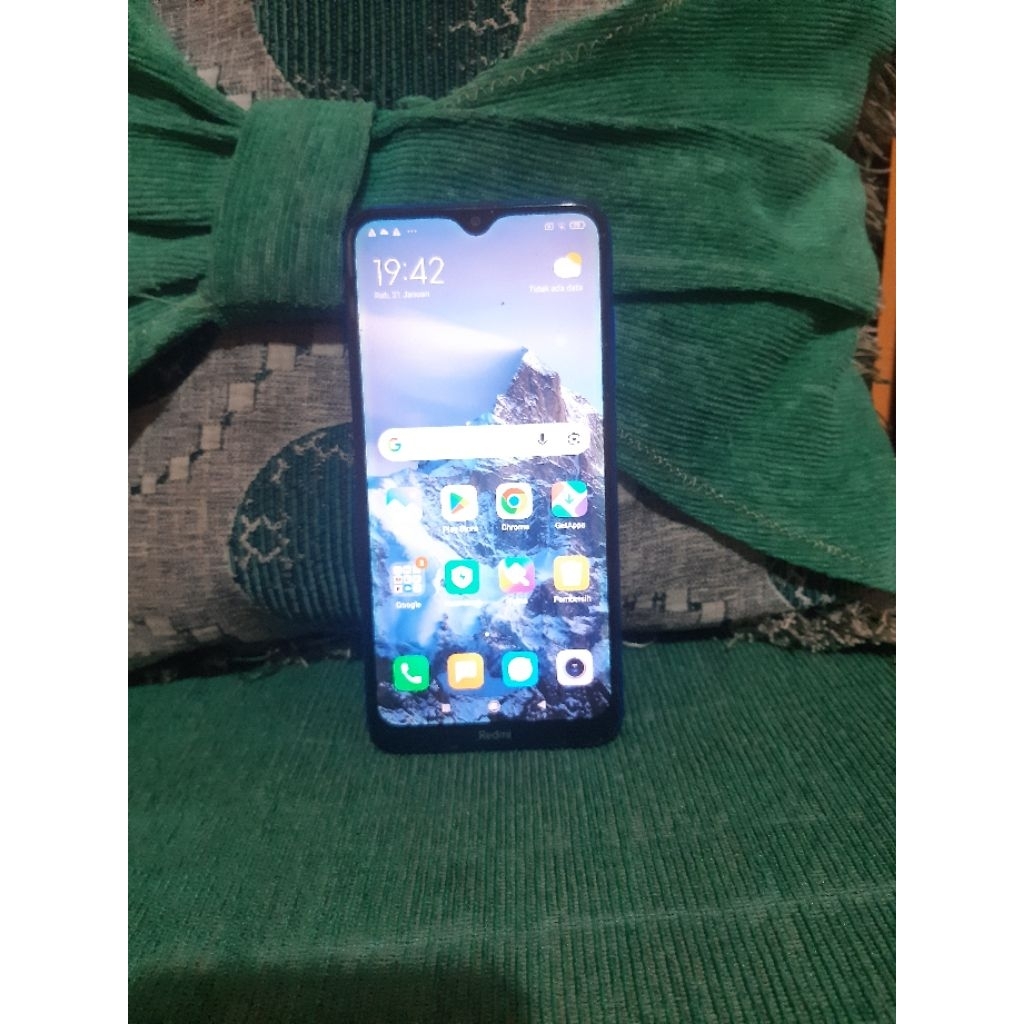 Hp second Redmi 8A ram 2/32 Normal, Minus lecet