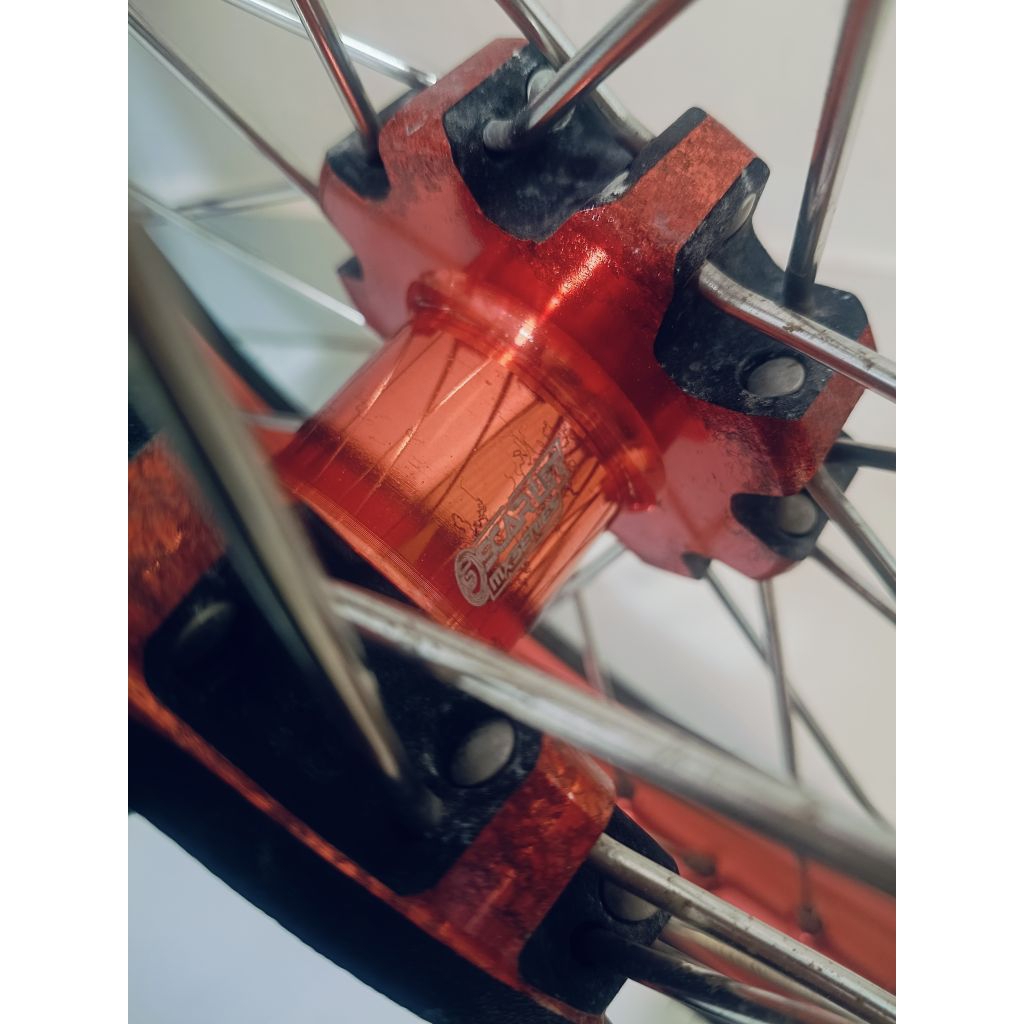 velk crf full Scarlet