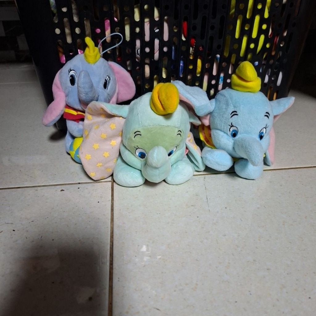 BONEKA DUMBO