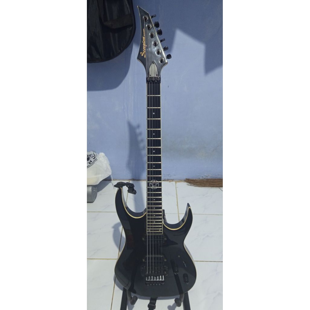 Gitar Scorpion SE600