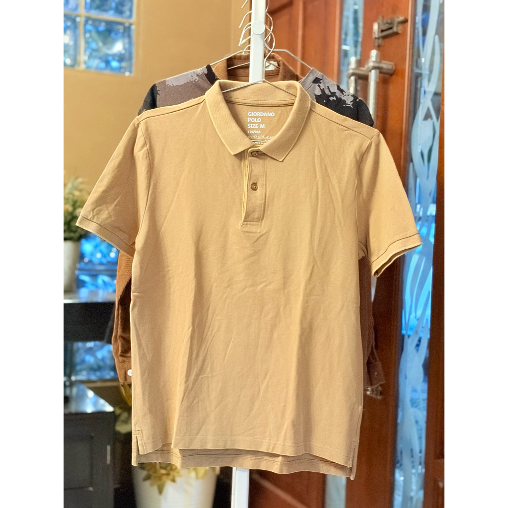 Preloved by Mal: Giordano Polo Shirt Nude/Coklat Pria UK S-M