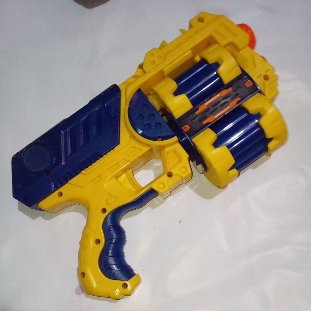 MAINAN TEMBAKAN ZURU X-Shot Excel Xcess. Thn 2013