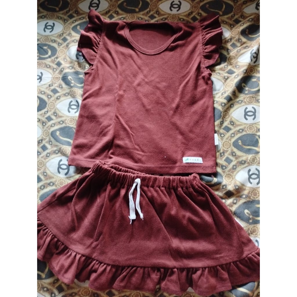 PRELOVED SETELAN ROK ANAK PEREMPUAN