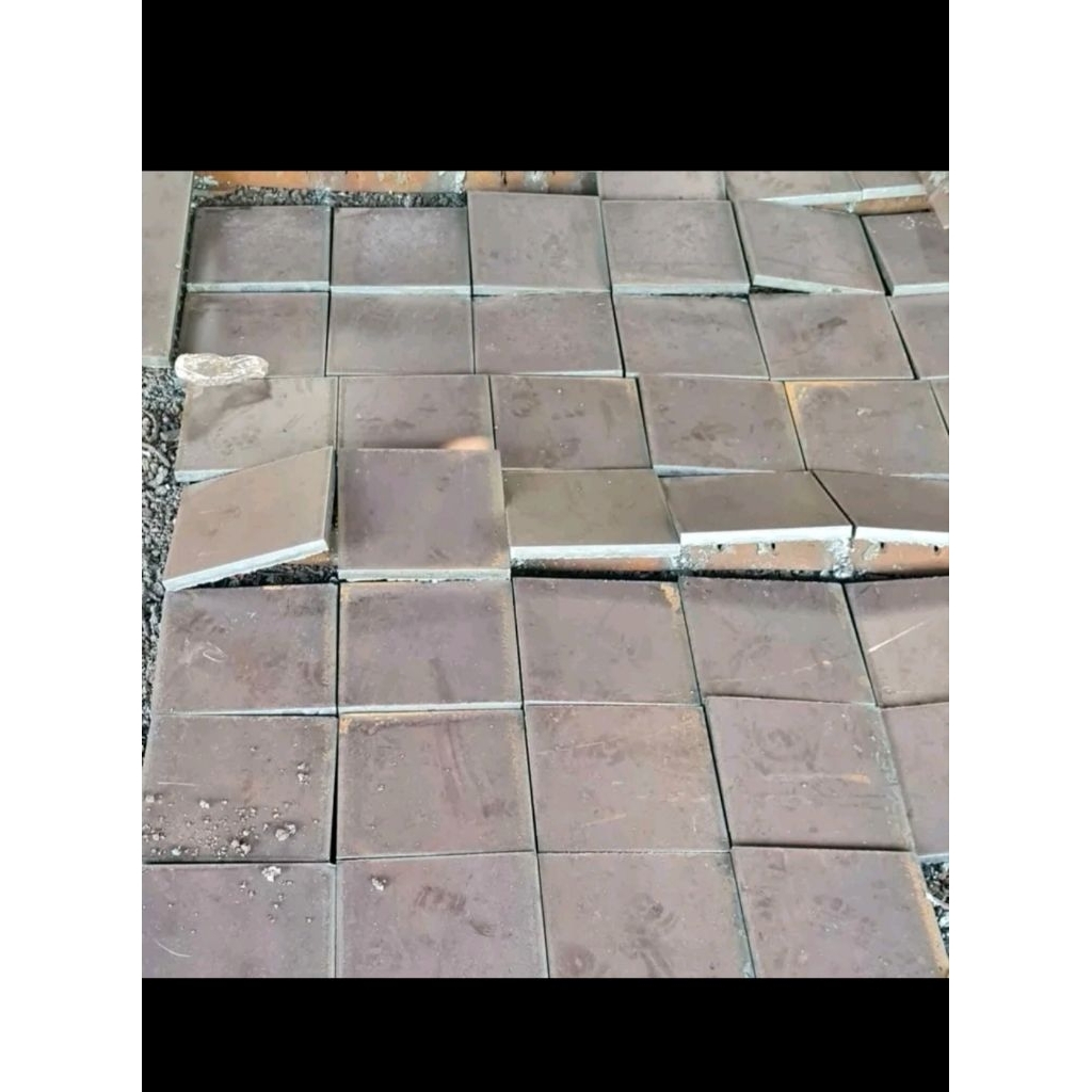 plat besi 25×25 cm Tebal 8mm