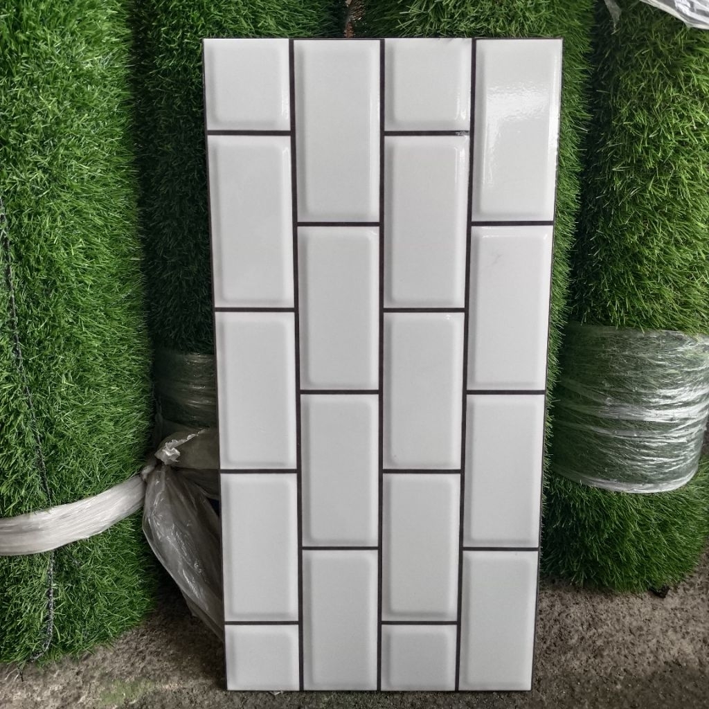 KERAMIK DINDING 25x50 GLOSSY MOTIF BEVEL BATA PUTIH INTERLAKEN-CONCORD-KERAMIK BEVEL 25X50