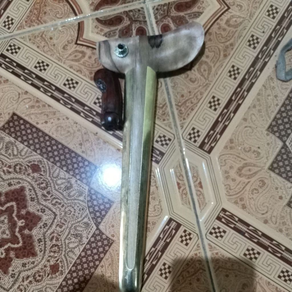 gayaman patrem 25 cm