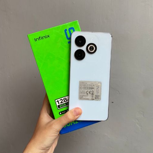 HANDPHONE INFINIX SMART 8 / SMART 8  RAM 4/128GB SECOND SEKEN [BACA DESKRIPSI]