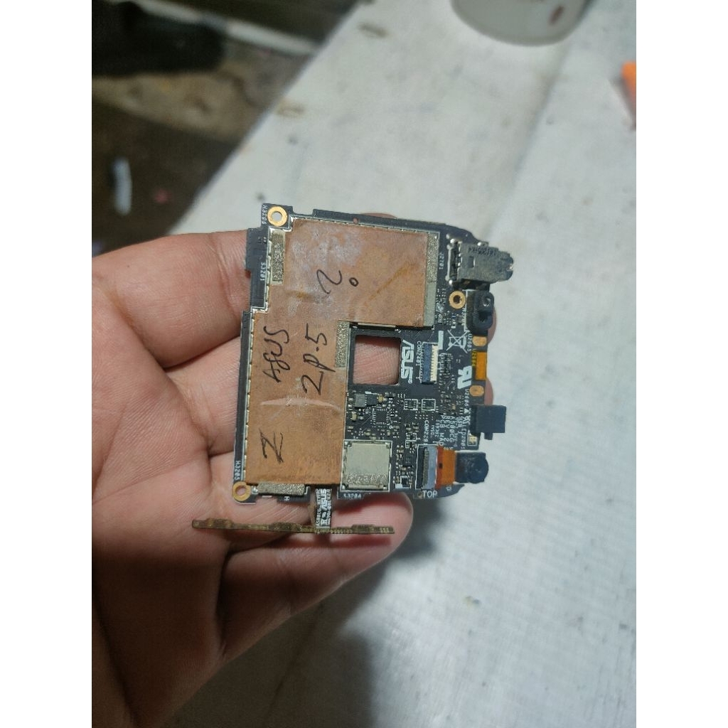 mesin Asus Zenfone 5 second seadanya