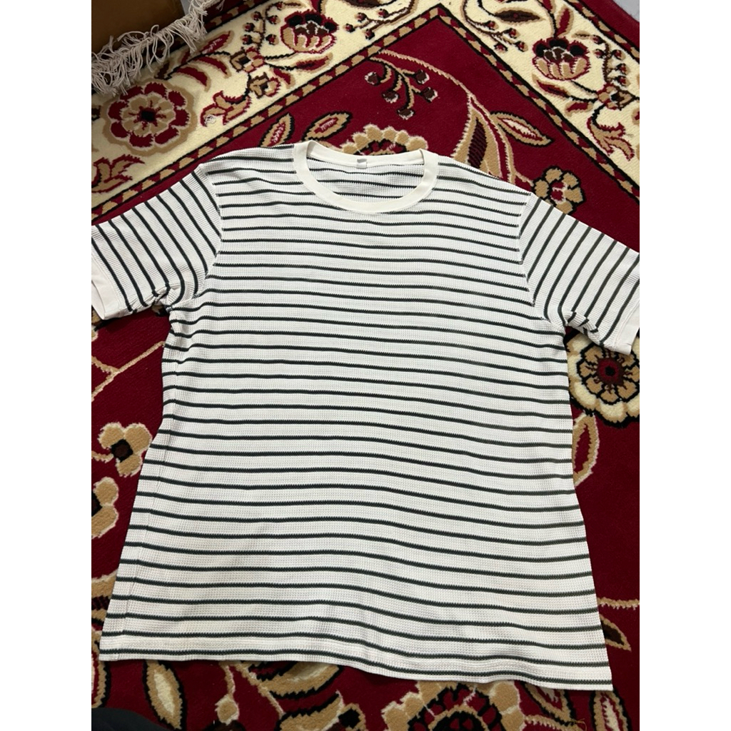TSHIRT UNIQLO SALUR WAFFLE