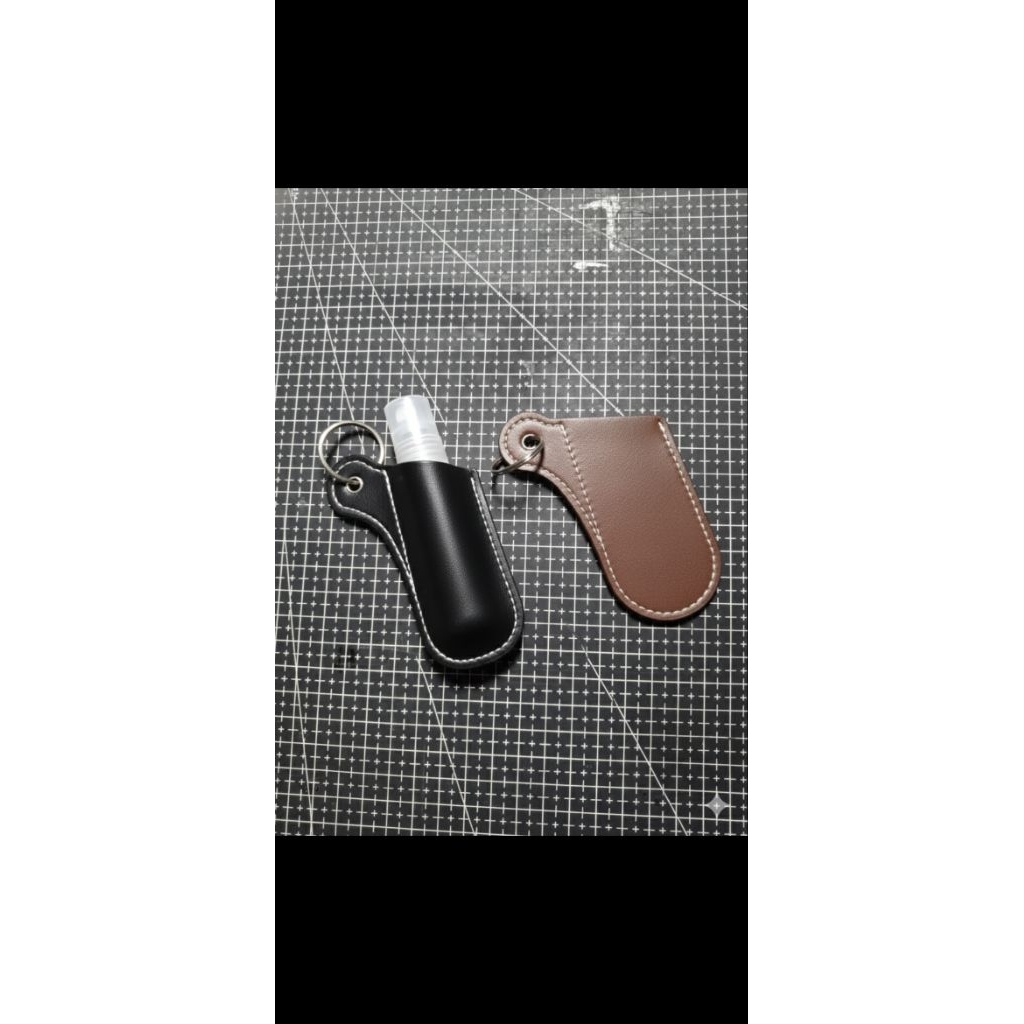 Gantungan freshcare/Holder freshcare/Souvenir/Casing korek/Gantungan kunci kulit