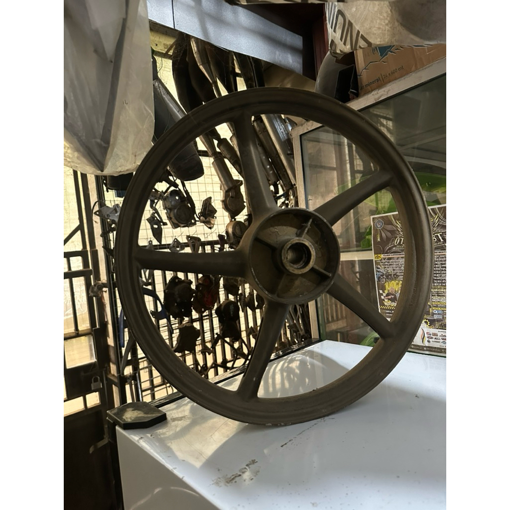 velg pelek veleg velek belakang rcb mxking y150 vixion new