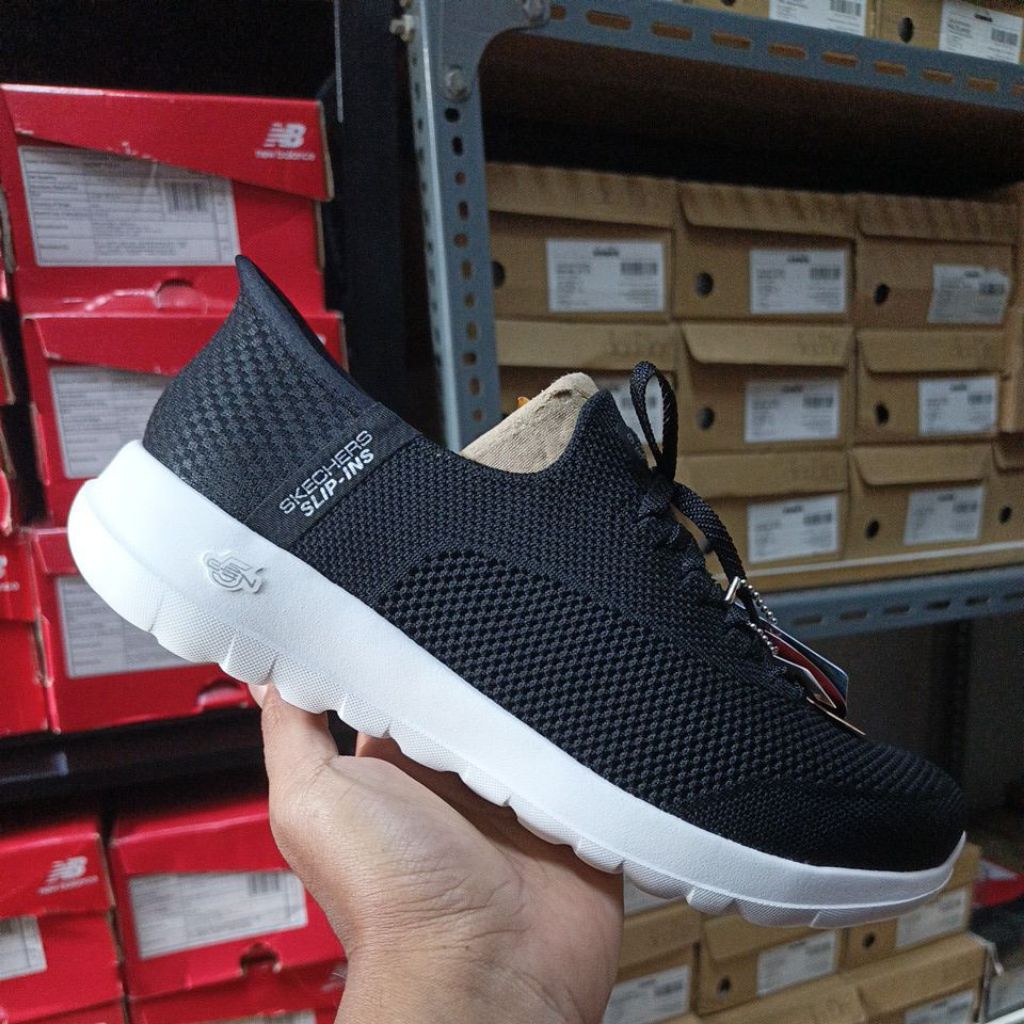 Sepatu Skechers Go Walk Joy Abby Black White Slip ins Original Resmi Sport Station