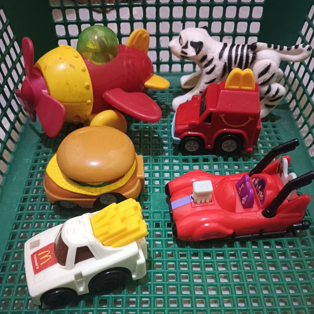 mainan Mcd mobilan PL MCD