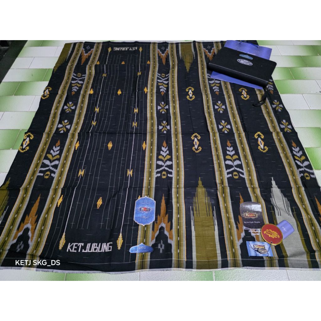 Sarung Ketjubung SKG Red / kualitas nomor 1