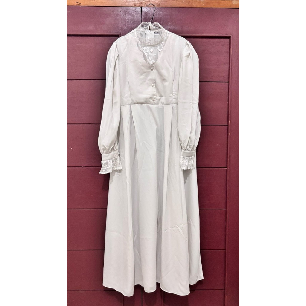 Preloved White Dress