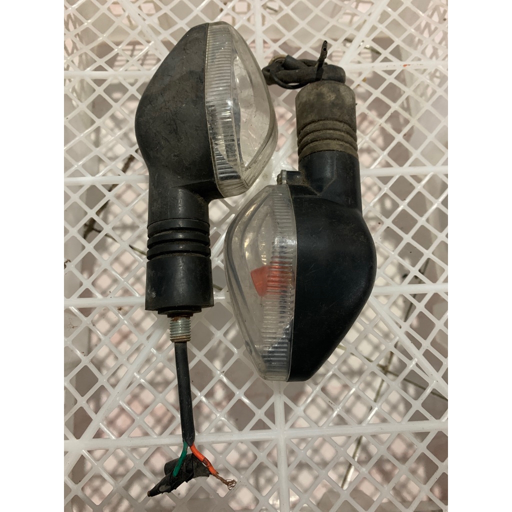 Sein riting verza megapro monoshock cbr150 old original copotan