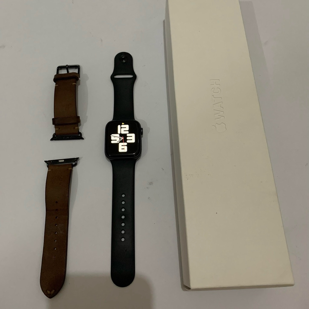 Apple Watch Iwatch Series 5 44mm Space Gray Preloved