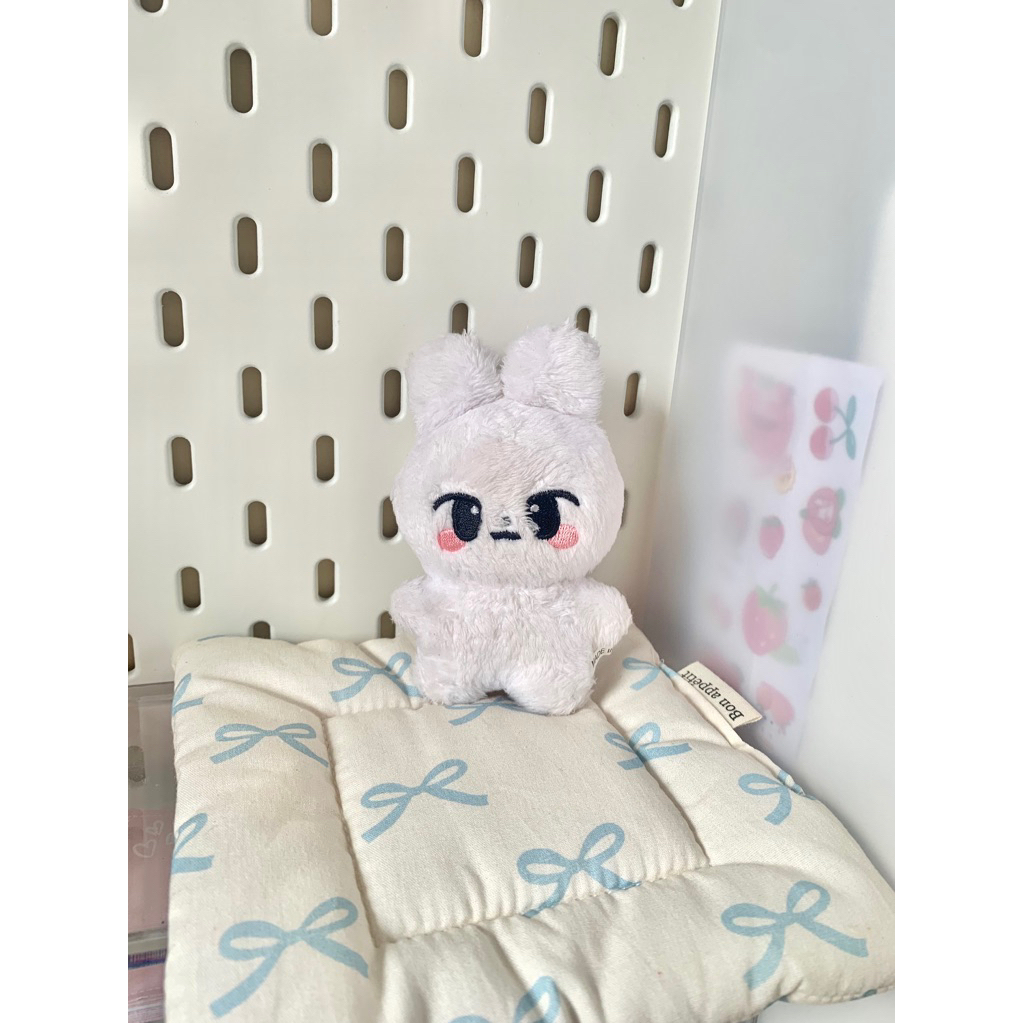 READY SKZOO LEEBIT PLUSH DOLL [ READ DESK  ]