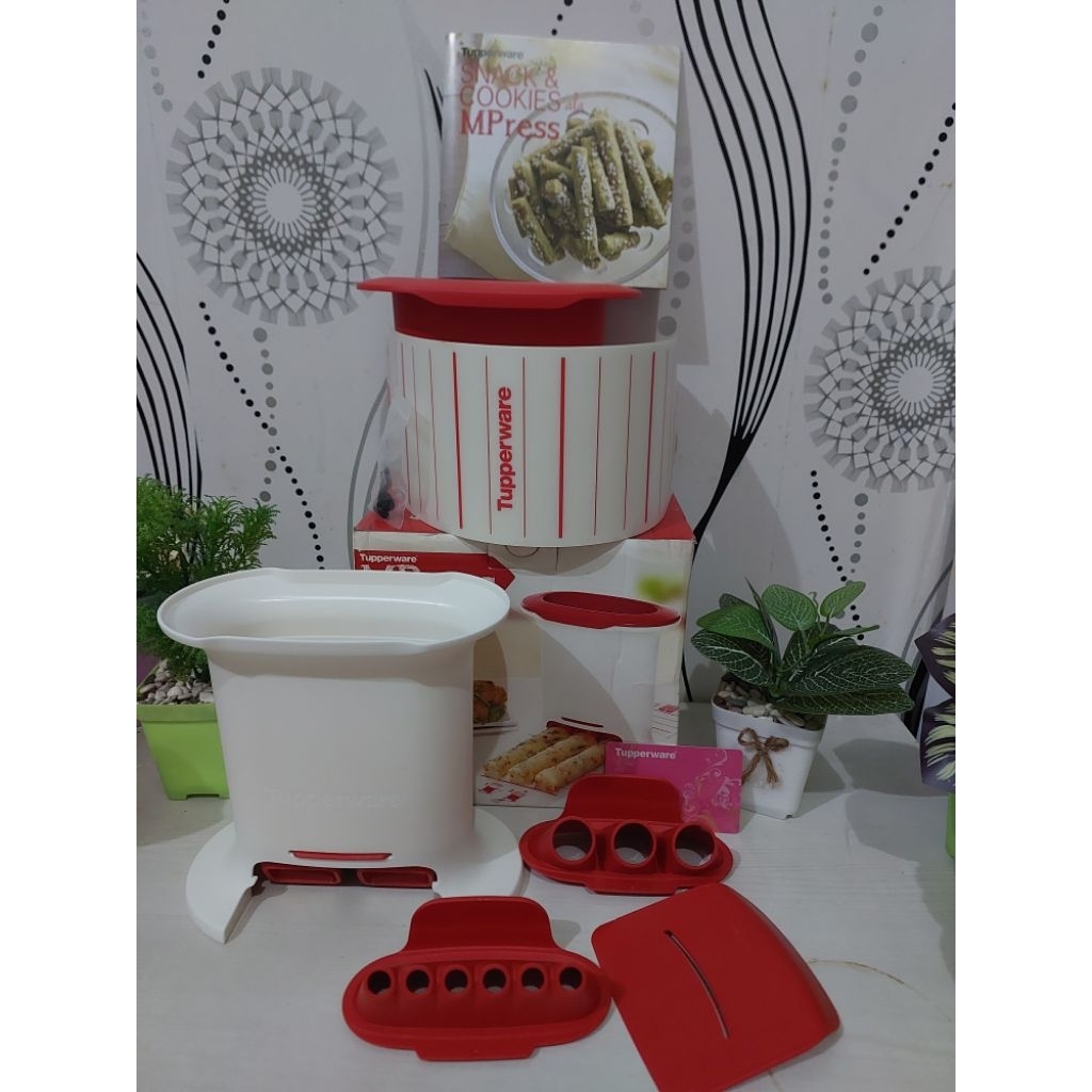 MPress Tupperware. cetakan kue kering.