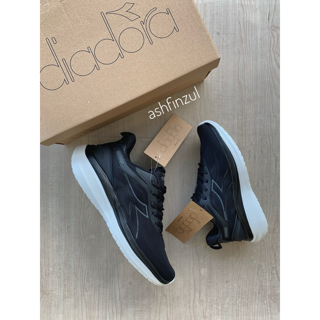 Sepatu Diadora Hitam Running Shoes Original