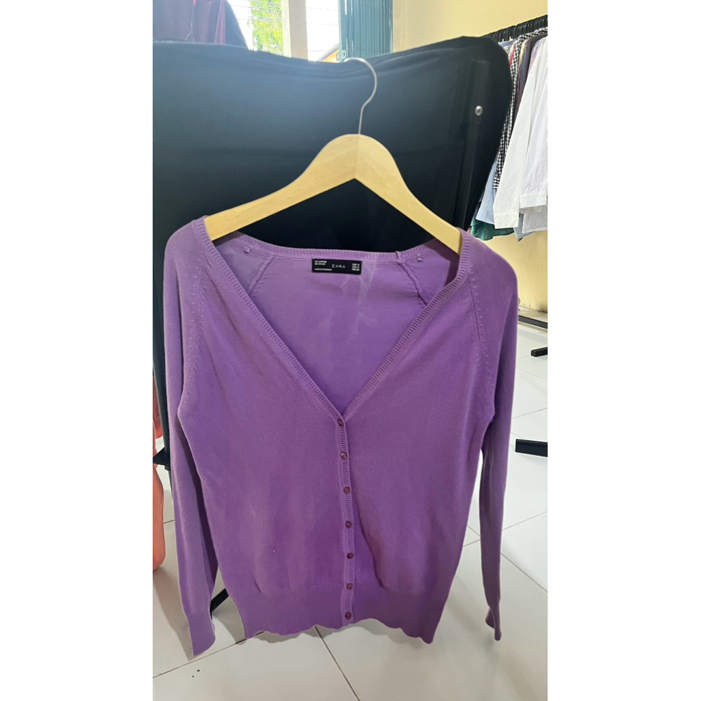 cardigan ungu