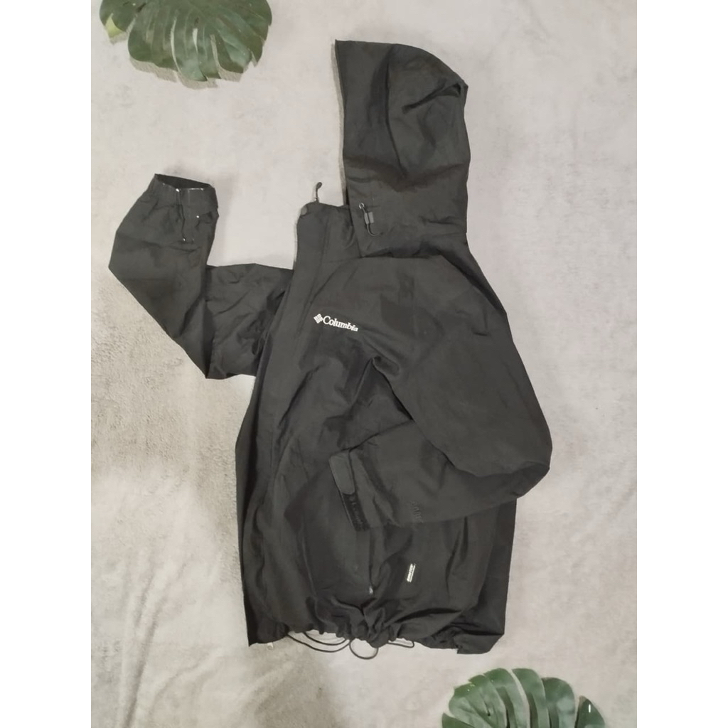 Columbia Gorpcore Windbreaker