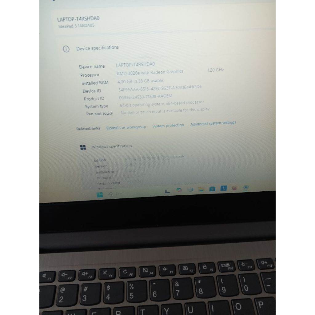 Lenovo Ideapad 3 AMD 3020e ram 4gb SSD 256gb