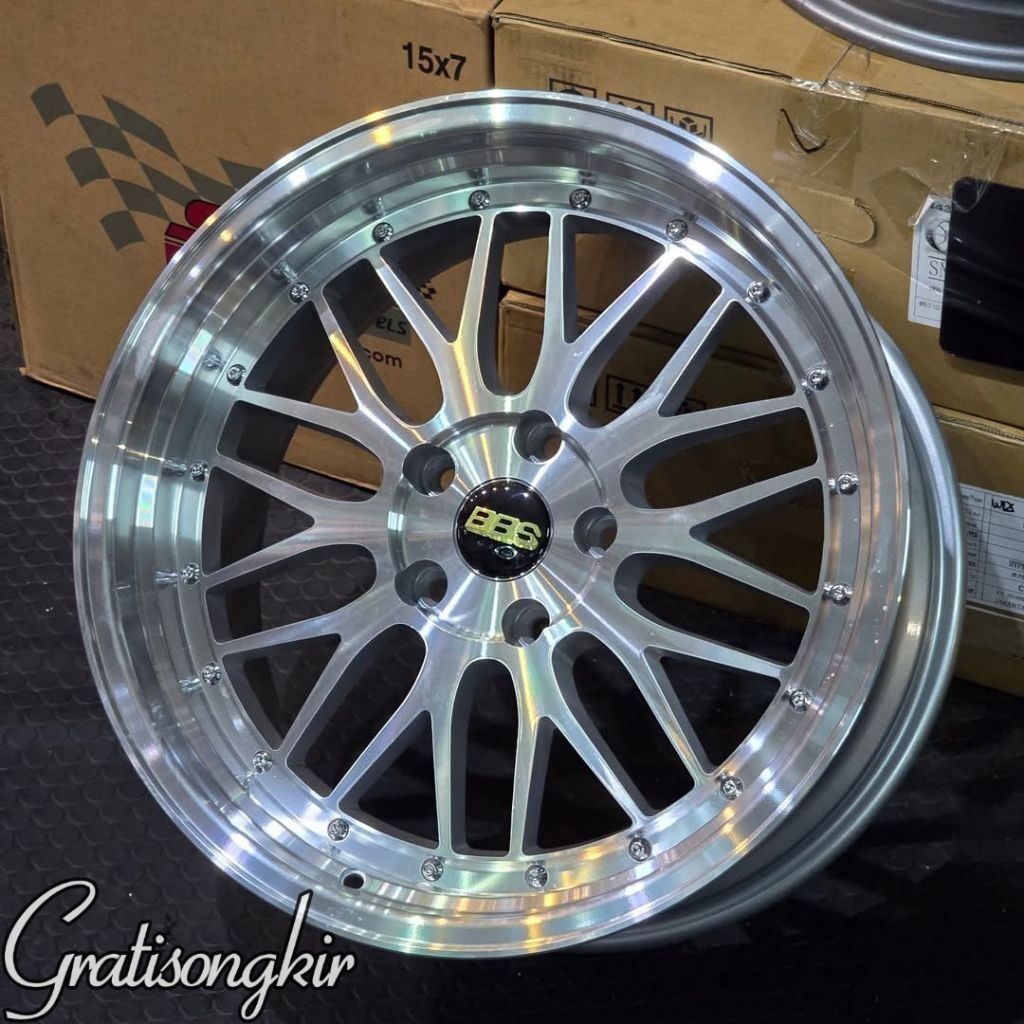 velg bbs lm ring 18 pcd 5x114,3 lebar 9 velg mobil r18 pnp mobil Innova reborn Zenix Venture crv civ