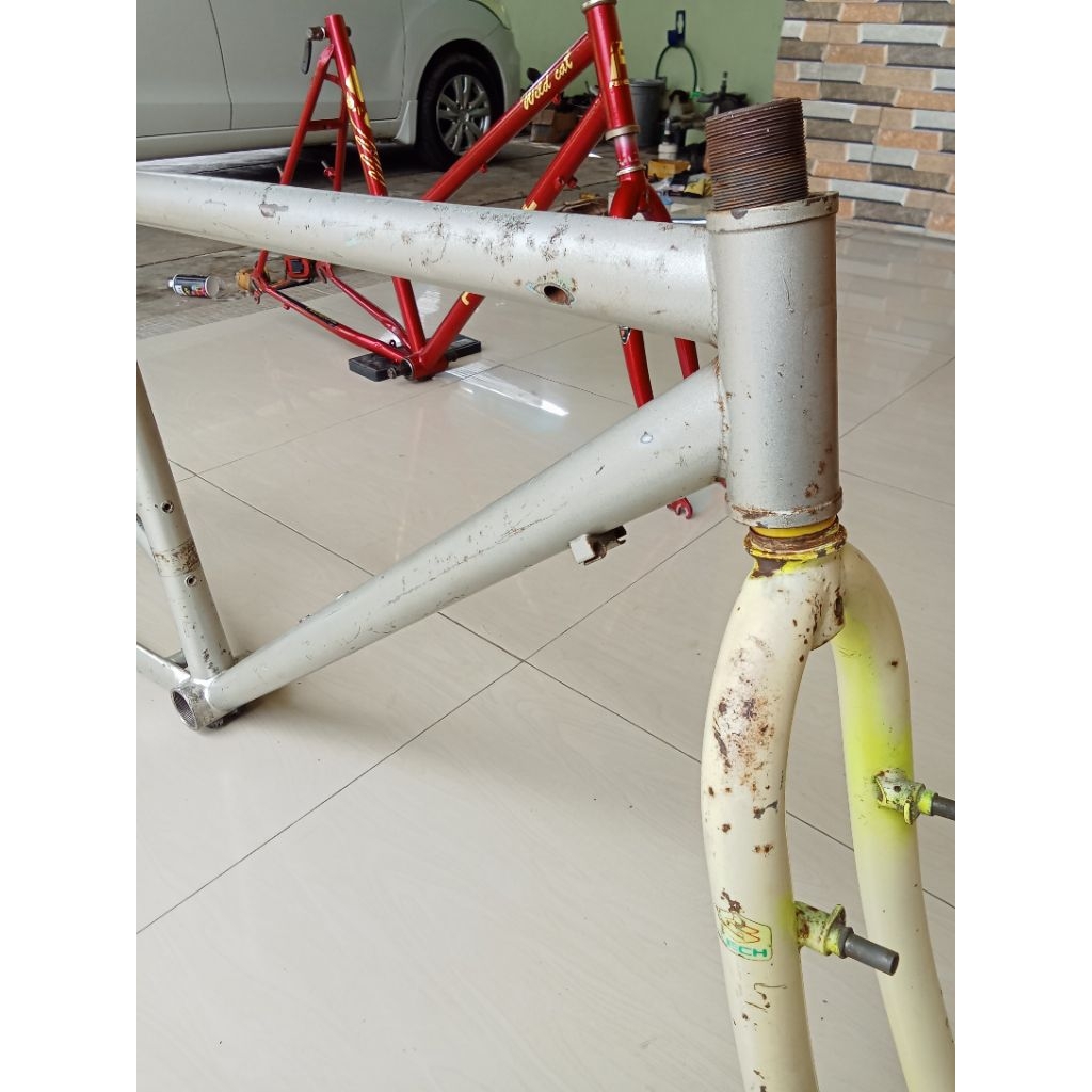 sepeda frame sepeda Suzuki 1000