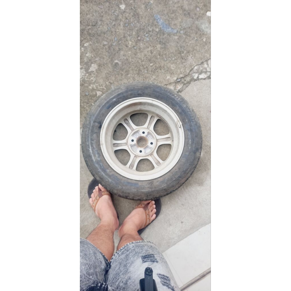 velg+ban mobil agya 2015 original