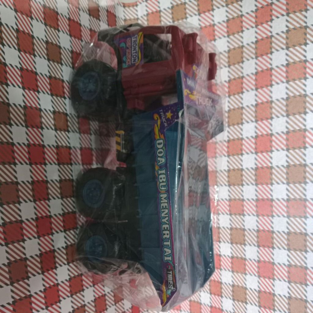 MAINAN TRUCK TRONTON DOA IBU