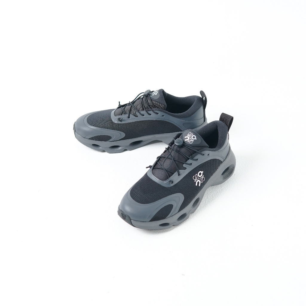 Sepatu OC SOLO X LOEWE ALL BLACK SNEAKER 100% ORIGINAL