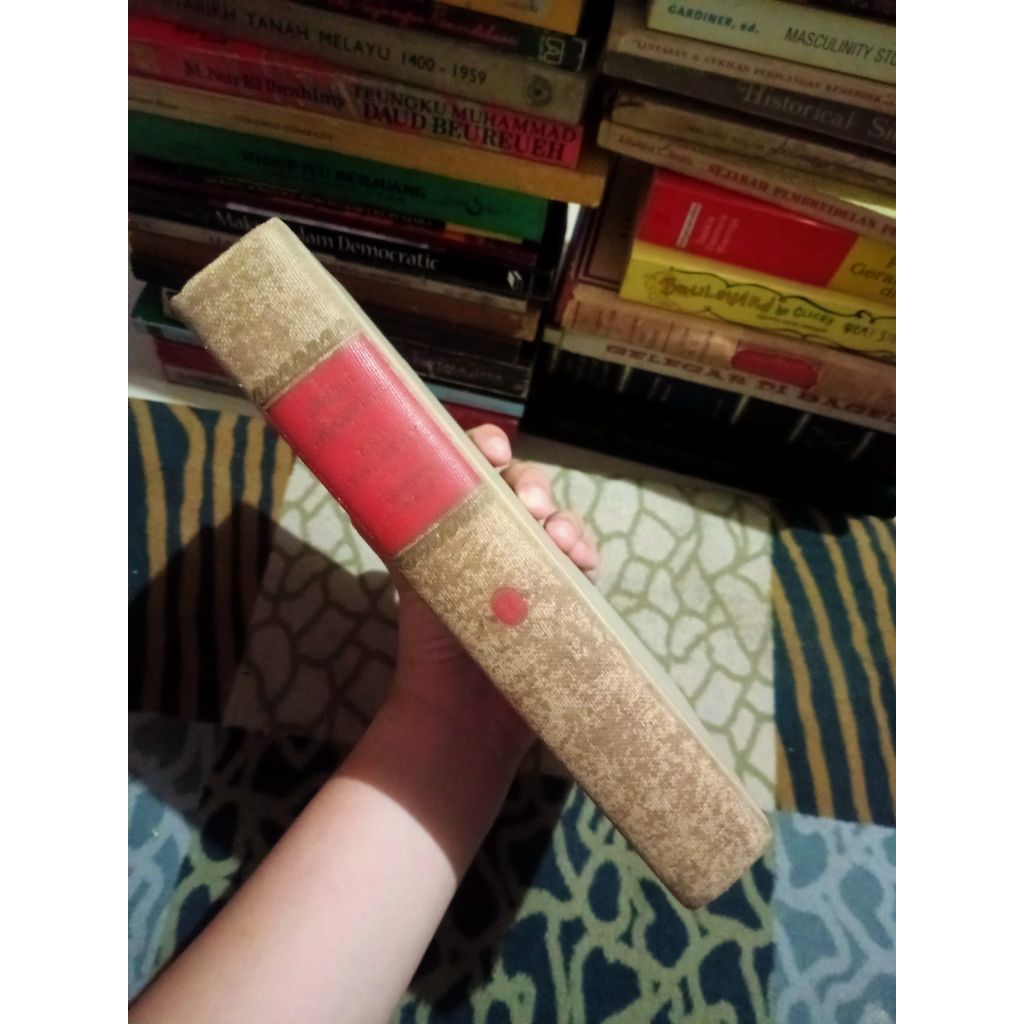 Anna Karenina - Leo Tolstoy