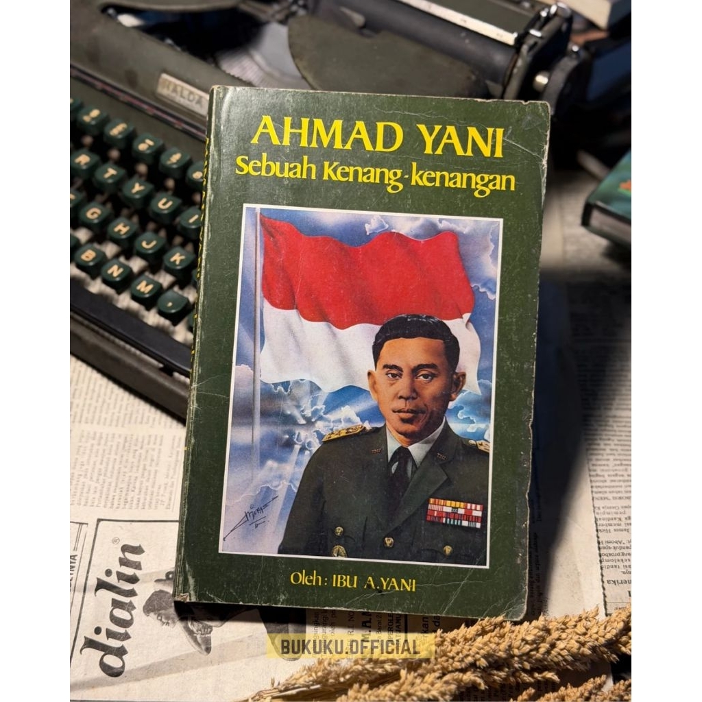 Buku AHMAD YANI Sebuah Kenang-Kenangan - Ibu Ahmad Yani