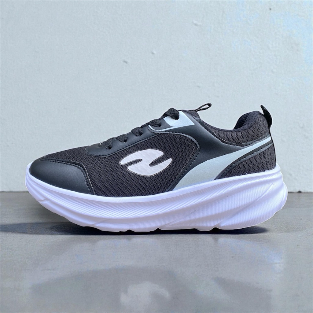Sepatu Sneakers Jogging Sport Running Remaja Size 35-40 Perempuan Laki-laki Outsole Ringan untuk Akt