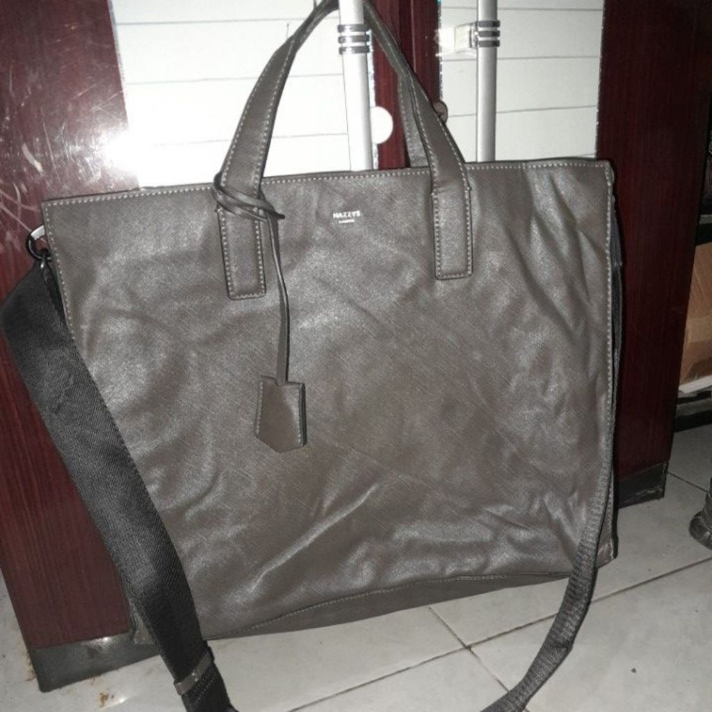 Tas Kerja Branded HAZZYS kulit asli Original preloved 38x33