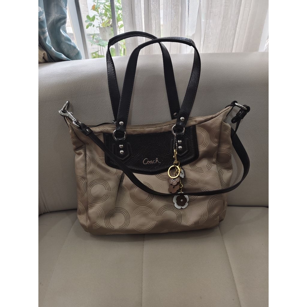 tas Coach kanvas hobo sling