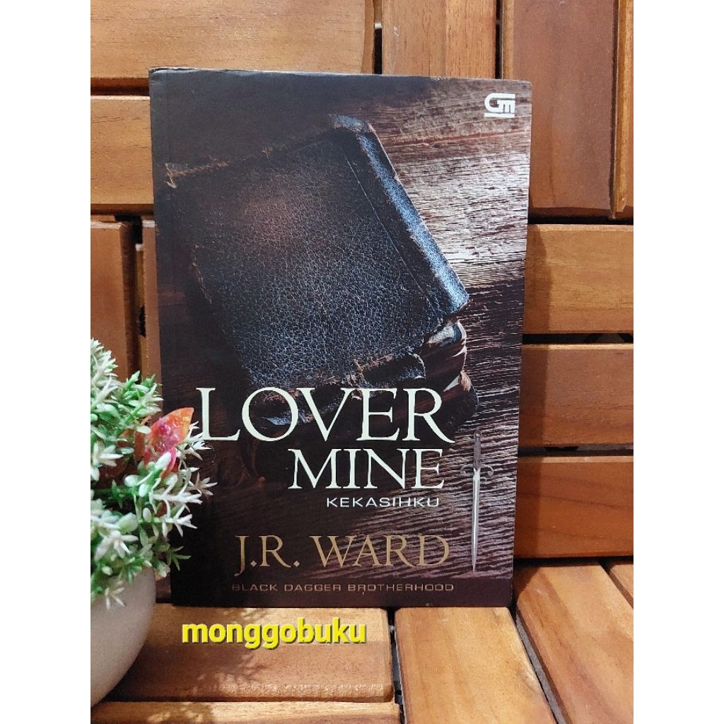 NOVEL J.R.WARD